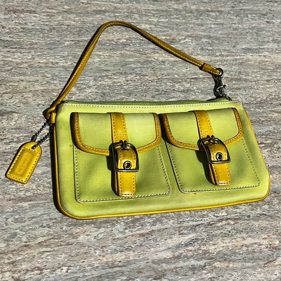Coach vintage green and mustard color wristlet with 2 front pockets - Picture 1 of 15